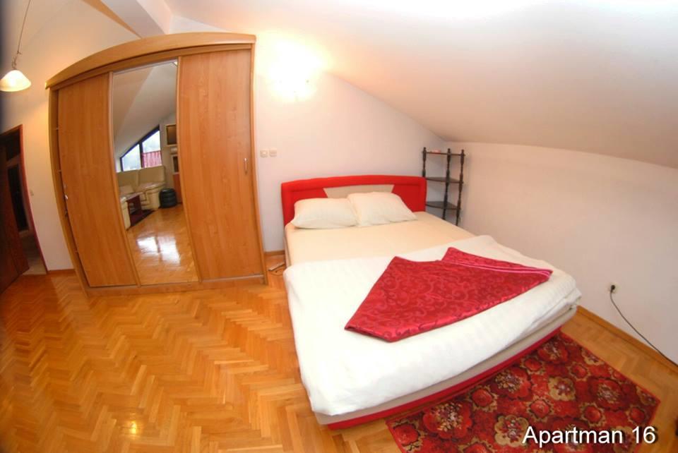Motel Bella Italia Іліджа Екстер'єр фото